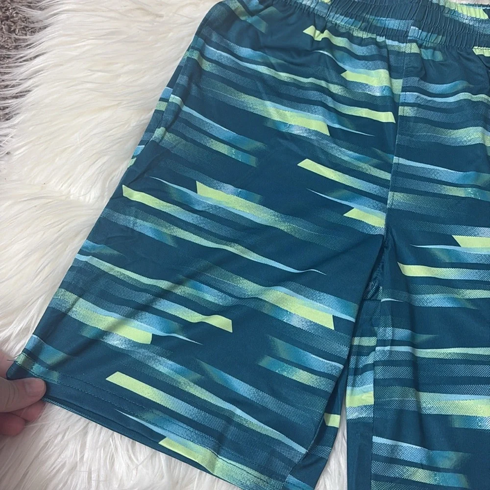 NEW In Packaging Lands End Youth Activewear Shorts Size M (8)